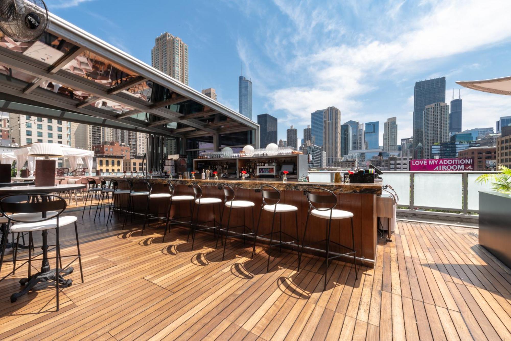 Godfrey Hotel Chicago Exterior photo